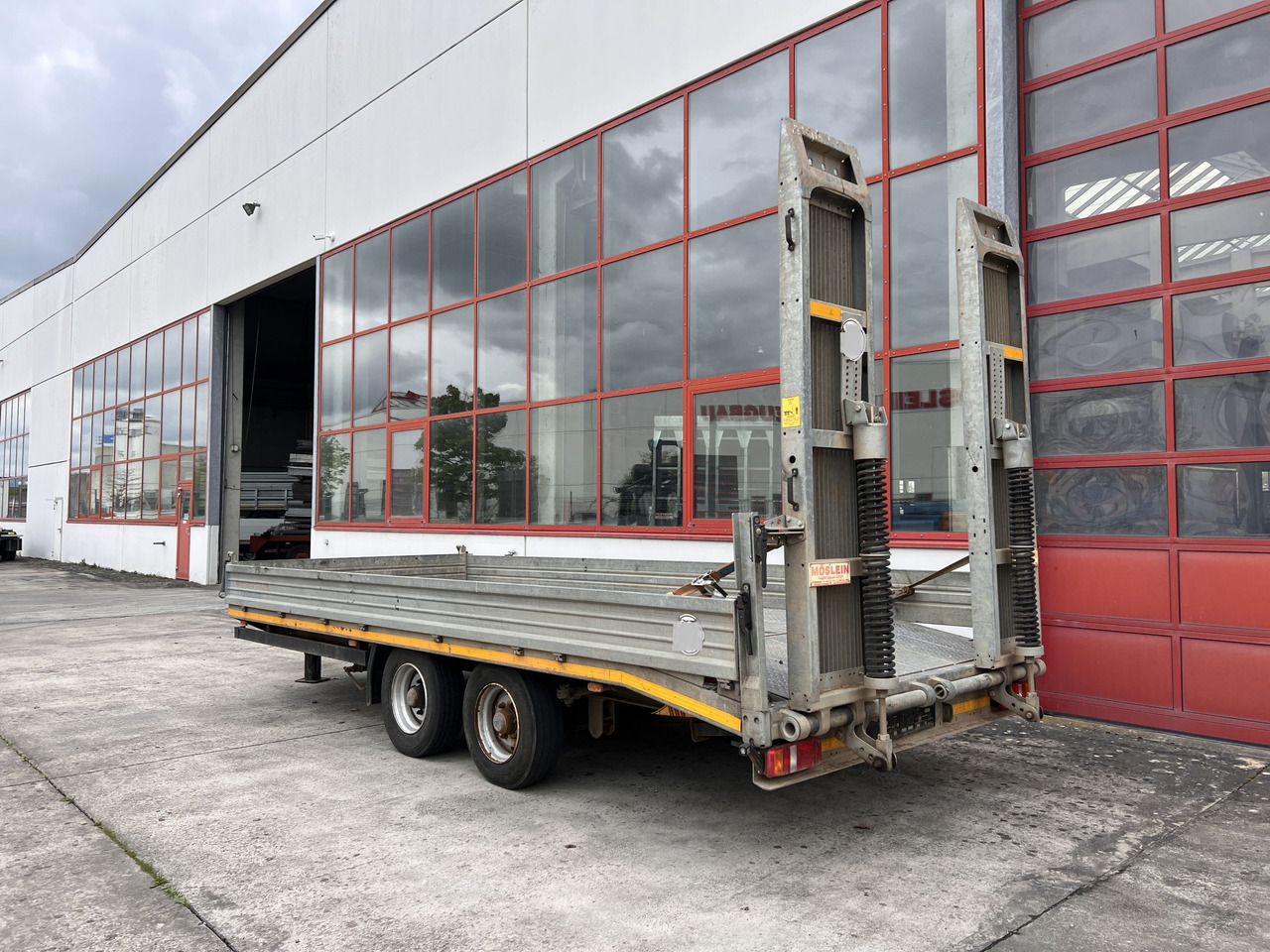 Möslein TTS 13 Schwebheim 13 t Tandemtieflader - Remorque porte-engin surbaissée: photos 5 Möslein TTS 13 Schwebheim 13 t Tandemtieflader - Remorque porte-engin surbaissée: photos 5