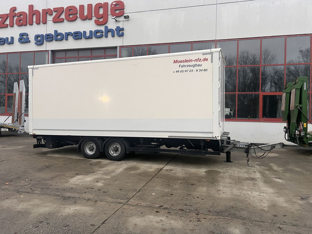 Möslein Tandem Koffer mit Ladebordwand 1,5 t + Durchlad - Remorque fourgon: photos 5 Möslein Tandem Koffer mit Ladebordwand 1,5 t + Durchlad - Remorque fourgon: photos 5
