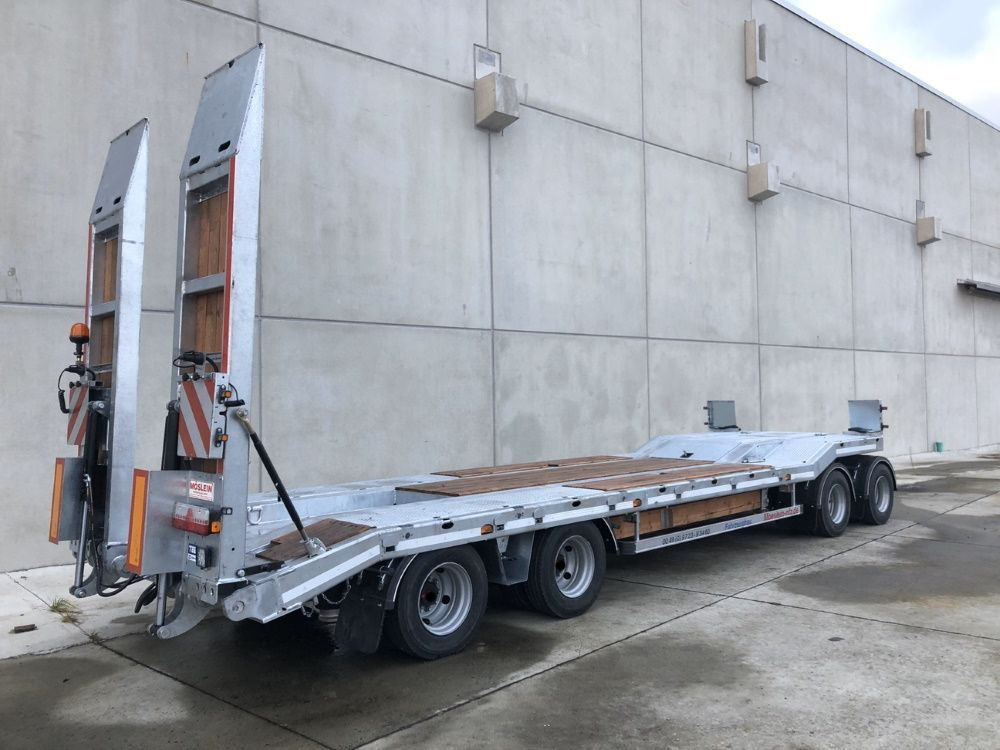 Möslein neuer 4 Achs Tieflader hydraulischen Rampen - Remorque porte-engin surbaissée: photos 5 Möslein neuer 4 Achs Tieflader hydraulischen Rampen - Remorque porte-engin surbaissée: photos 5