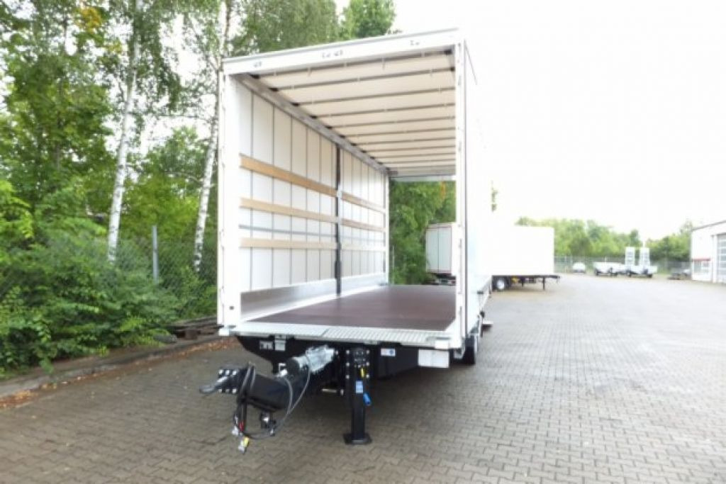 Möslein neuer Planenanhänger, Ladebordwand + Durchladba - Camion à rideaux coulissants: photos 3 Möslein neuer Planenanhänger, Ladebordwand + Durchladba - Camion à rideaux coulissants: photos 3