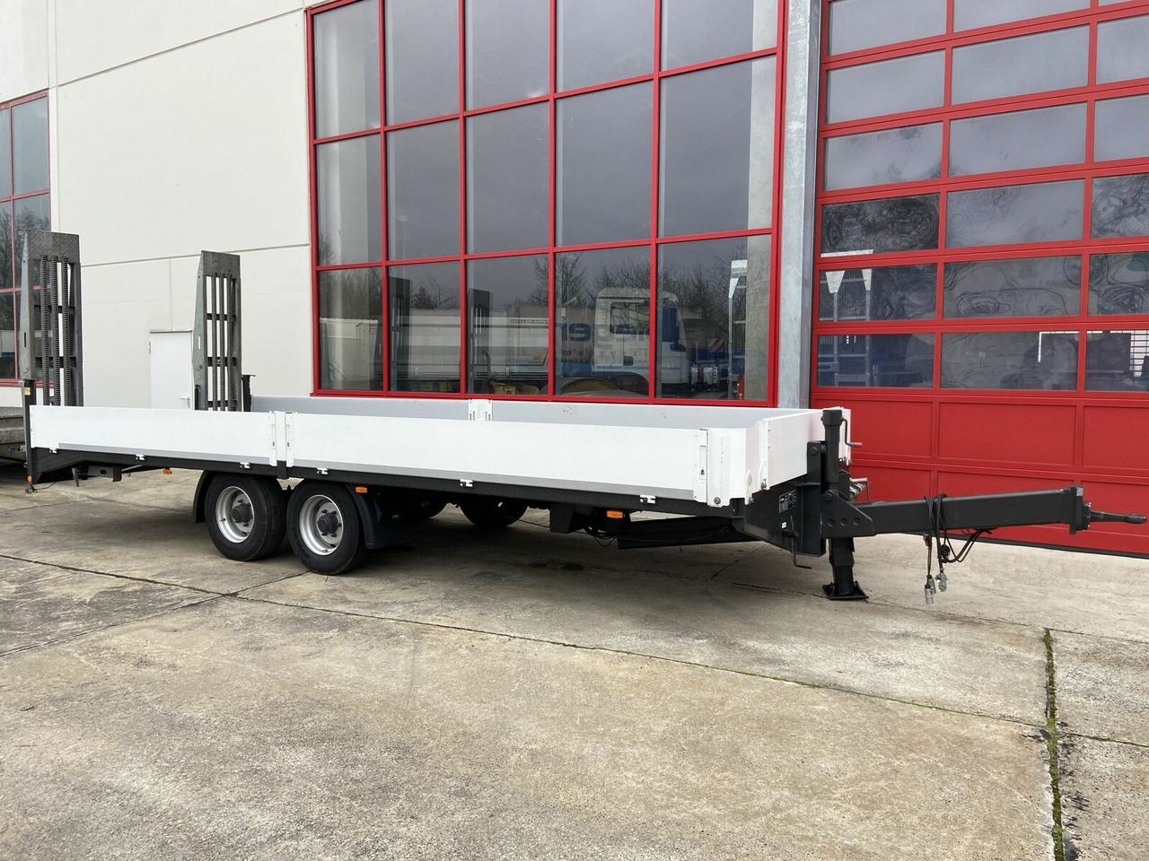 Tandemtieflader 7 m LadeflächeNeuwertig - Remorque porte-engin surbaissée: photos 2 Tandemtieflader 7 m LadeflächeNeuwertig - Remorque porte-engin surbaissée: photos 2