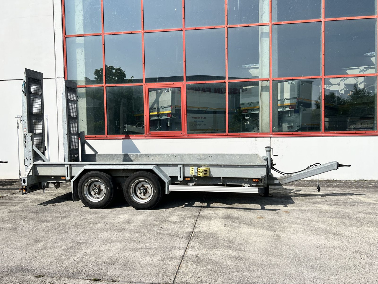 Tandemtieflader, Wenig Benutzt - Remorque porte-engin surbaissée: photos 1 Tandemtieflader, Wenig Benutzt - Remorque porte-engin surbaissée: photos 1