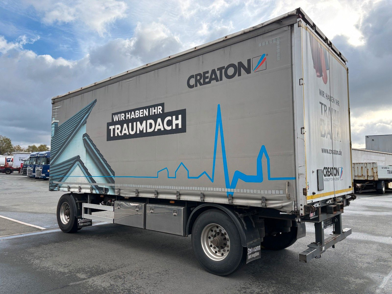 AZP18 Plane + Staplerhalterung - Remorque rideaux coulissants: photos 2 AZP18 Plane + Staplerhalterung - Remorque rideaux coulissants: photos 2