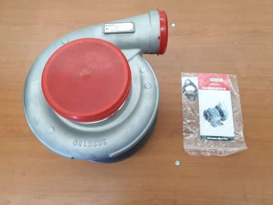 CUMMINS (TURBO) - Moteur et pièces pour Engins de chantier: photos 2 CUMMINS (TURBO) - Moteur et pièces pour Engins de chantier: photos 2