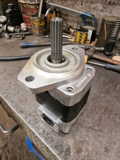 MITSUBISHI (BOMBAS HIDRÁULICAS PARA CARRETILLAS ELEVADORAS) - Pompe hydraulique pour Engins de chantier: photos 5 MITSUBISHI (BOMBAS HIDRÁULICAS PARA CARRETILLAS ELEVADORAS) - Pompe hydraulique pour Engins de chantier: photos 5