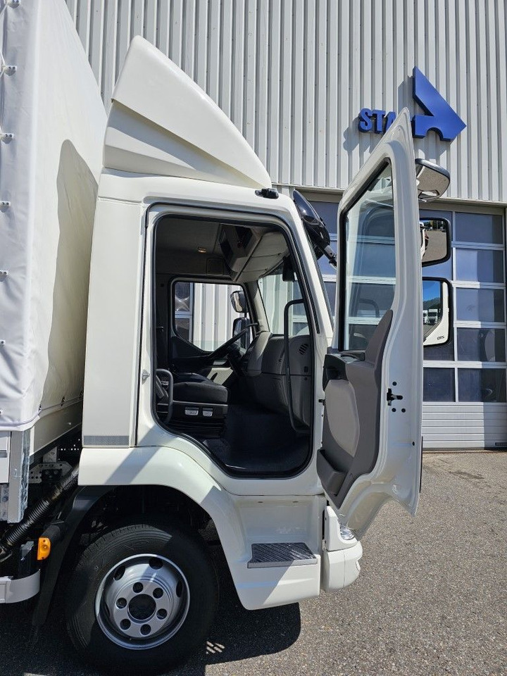 DAF LF 210 7,49t Spier Pritsche-Plane LBW Tageszulas DAF FA LF 210 08t Spier Pritsche mit LBW - Camion à rideaux coulissants: photos 4 DAF LF 210 7,49t Spier Pritsche-Plane LBW Tageszulas DAF FA LF 210 08t Spier Pritsche mit LBW - Camion à rideaux coulissants: photos 4