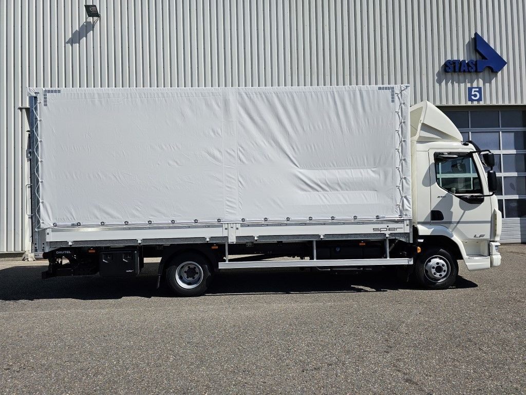 DAF LF 210 7,49t Spier Pritsche-Plane LBW Tageszulas DAF FA LF 210 08t Spier Pritsche mit LBW - Camion à rideaux coulissants: photos 3 DAF LF 210 7,49t Spier Pritsche-Plane LBW Tageszulas DAF FA LF 210 08t Spier Pritsche mit LBW - Camion à rideaux coulissants: photos 3