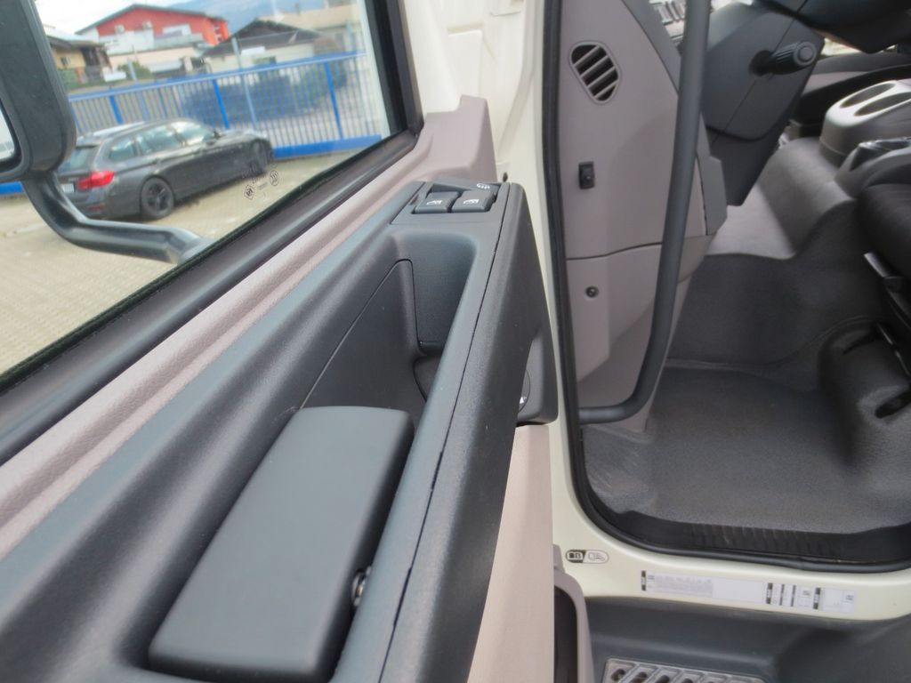 Camion pour le transport de boissons DAF LF 310 18t Zikun Getränkeaufbau: photos 22