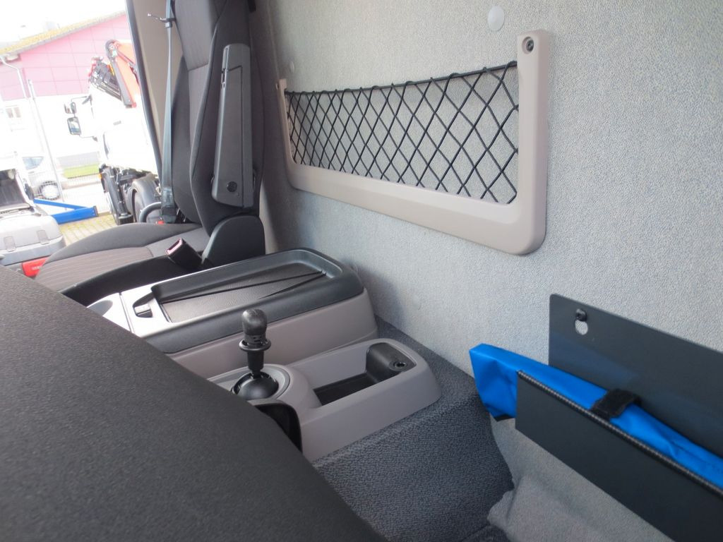 Camion pour le transport de boissons DAF LF 310 18t Zikun Getränkeaufbau: photos 14