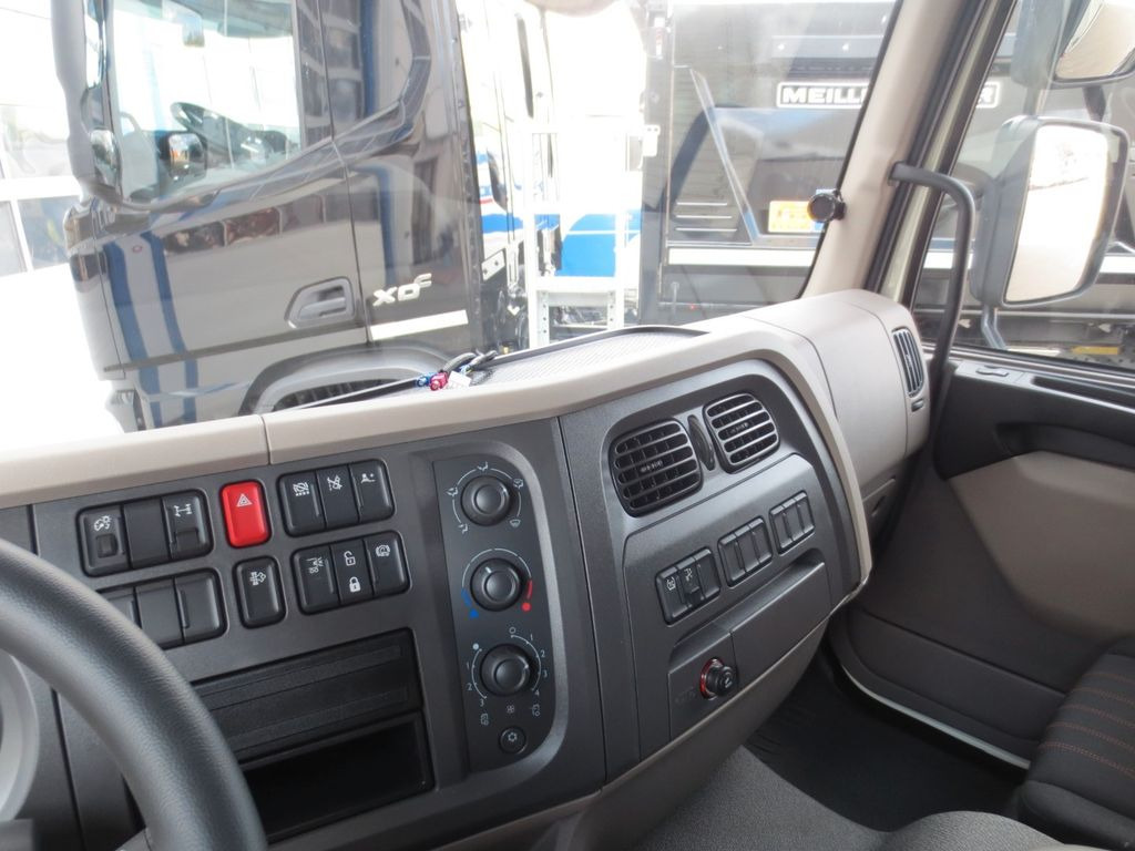 Camion pour le transport de boissons DAF LF 310 18t Zikun Getränkeaufbau: photos 28