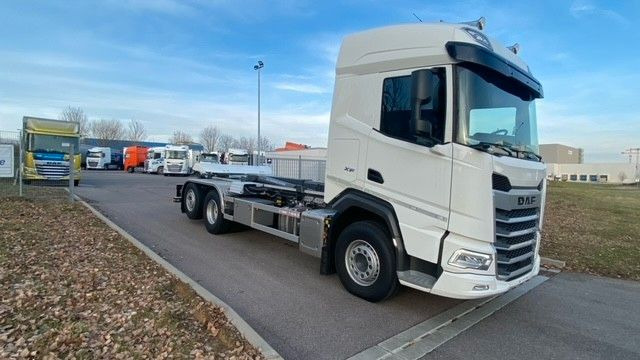 DAF XF 480 FAN Abroller VDL DAF XF 480 FAN Abroller VDL - Camion ampliroll: photos 3 DAF XF 480 FAN Abroller VDL DAF XF 480 FAN Abroller VDL - Camion ampliroll: photos 3
