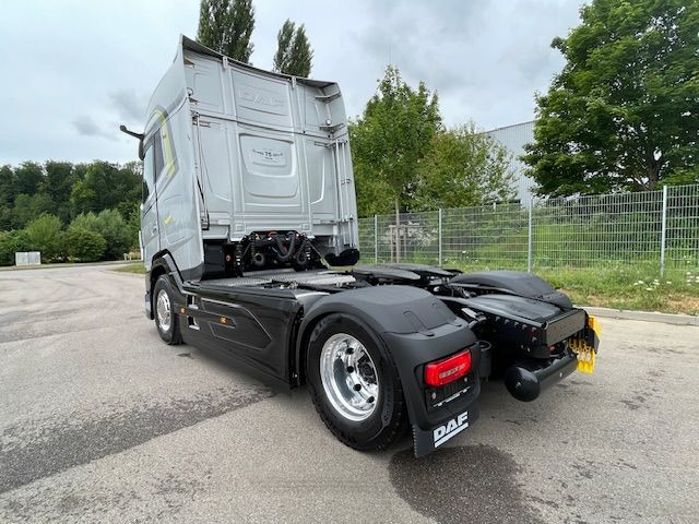 DAF XG+ 480 FT 75 Jahre DAF Edition "Limitiert" DAF XG+ 480 FT 75 Jahre DAF Edition - Tracteur routier: photos 3 DAF XG+ 480 FT 75 Jahre DAF Edition "Limitiert" DAF XG+ 480 FT 75 Jahre DAF Edition - Tracteur routier: photos 3