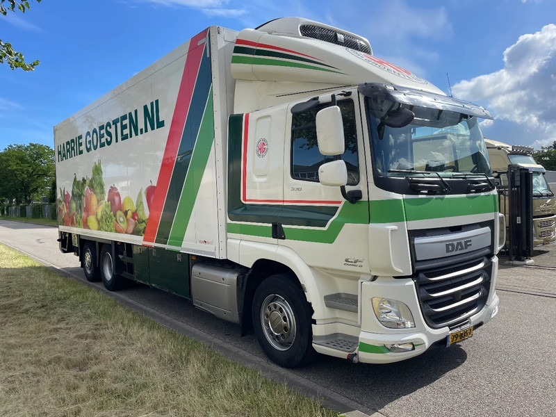 DAF CF 330 6X2 2017 schmitz + thermo-king T1200 - Camion frigorifique: photos 2 DAF CF 330 6X2 2017 schmitz + thermo-king T1200 - Camion frigorifique: photos 2