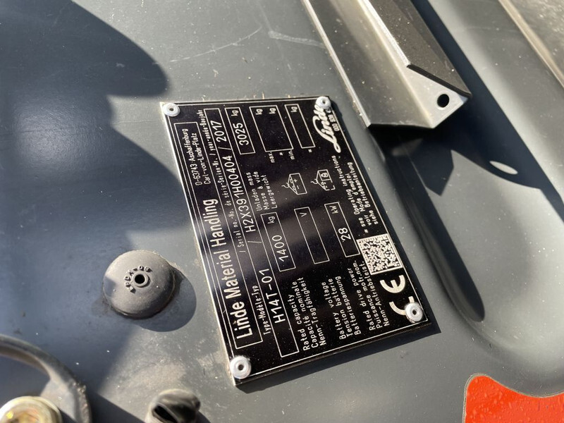 Linde H 14 EVO H 14 EVO 2017 mast 620 cm !!! - Chariot élévateur: photos 4 Linde H 14 EVO H 14 EVO 2017 mast 620 cm !!! - Chariot élévateur: photos 4