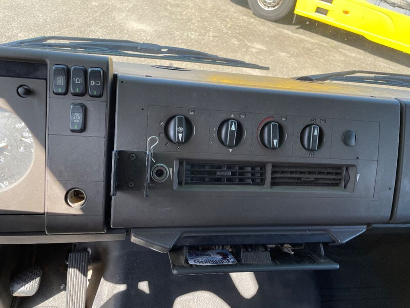 Camion porte-voitures Mercedes-Benz Ecoliner 817 tijhof oprijwagen 1993: photos 12 Camion porte-voitures Mercedes-Benz Ecoliner 817 tijhof oprijwagen 1993: photos 12