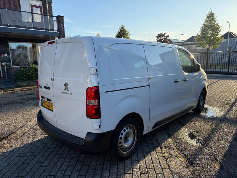 Peugeot Expert 2.0 D 104 KW 2023 BROKEN ENGINE - Fourgonnette: photos 4 Peugeot Expert 2.0 D 104 KW 2023 BROKEN ENGINE - Fourgonnette: photos 4