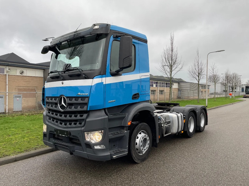 Mercedes-Benz Arocs 2651 6X4 2020 ONLY 250.000 km - Tracteur routier: photos 1 Mercedes-Benz Arocs 2651 6X4 2020 ONLY 250.000 km - Tracteur routier: photos 1
