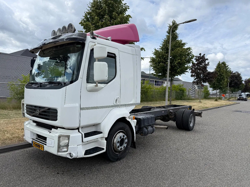Volvo FL 250 pk 2013 euro 5 - Châssis cabine: photos 1 Volvo FL 250 pk 2013 euro 5 - Châssis cabine: photos 1