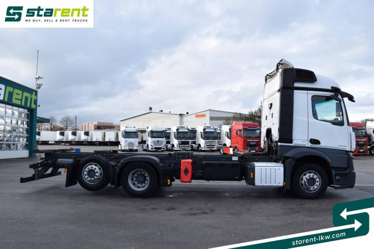 Mercedes Benz Actros 2645L Retarder Mirror Cam NAVI Liftachse - Châssis cabine: photos 4 Mercedes Benz Actros 2645L Retarder Mirror Cam NAVI Liftachse - Châssis cabine: photos 4