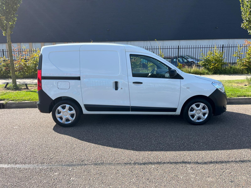 Dacia Dokker 1.5 dci 75 pk Euro 6 - Fourgonnette: photos 4 Dacia Dokker 1.5 dci 75 pk Euro 6 - Fourgonnette: photos 4