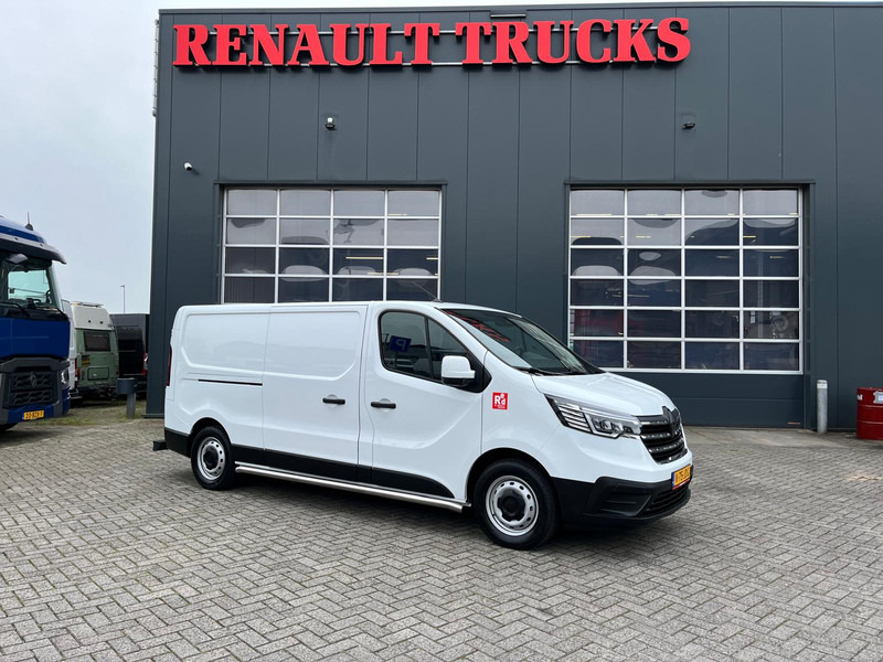 Renault Trafic E-Tech Red L2 H1, Nieuwstaat/New condition, Lees omschrijving/Read description - Fourgonnette, Utilitaire électrique: photos 2 Renault Trafic E-Tech Red L2 H1, Nieuwstaat/New condition, Lees omschrijving/Read description - Fourgonnette, Utilitaire électrique: photos 2