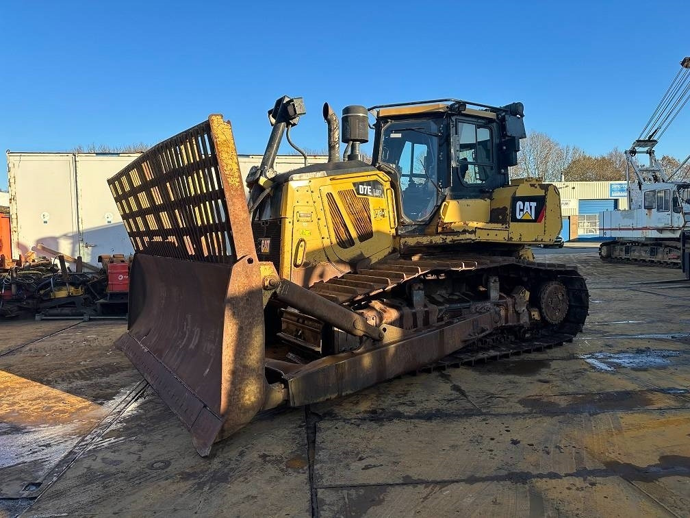 CAT D7E - Bulldozer: photos 1 CAT D7E - Bulldozer: photos 1