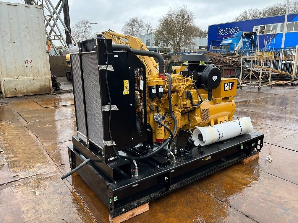 CAT DE 200 E3 200 kva 160kw 10 units availble UNUSED - Groupe électrogène: photos 5 CAT DE 200 E3 200 kva 160kw 10 units availble UNUSED - Groupe électrogène: photos 5