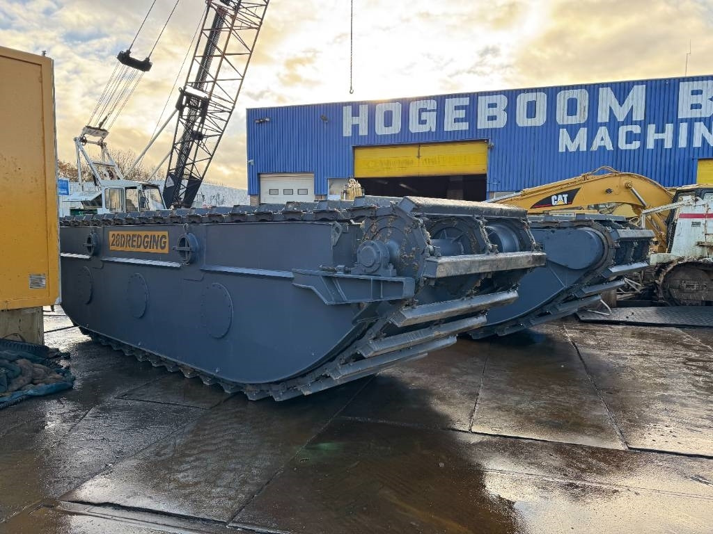 CAT swamp buggy amphibious undercarriage (unused) - Excavatrice amphibie: photos 1 CAT swamp buggy amphibious undercarriage (unused) - Excavatrice amphibie: photos 1