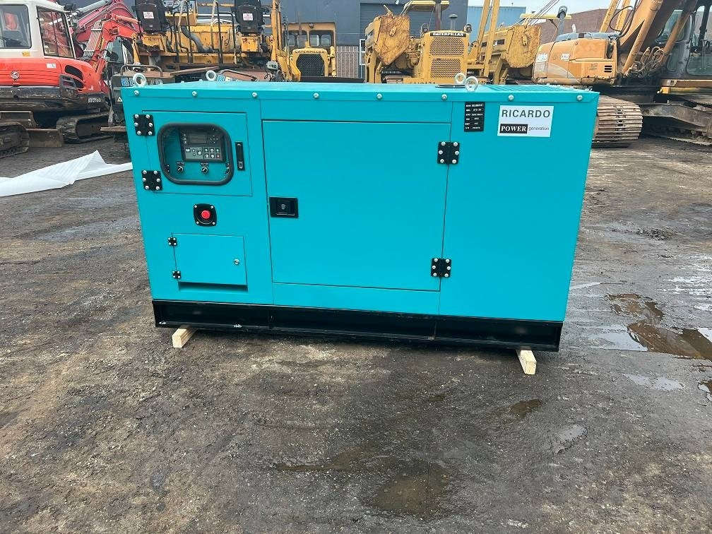 Ricardo 20KVA 16KW SILENT GENERATOR 3 PHASE 50HZ 400V NEW - Groupe électrogène: photos 2 Ricardo 20KVA 16KW SILENT GENERATOR 3 PHASE 50HZ 400V NEW - Groupe électrogène: photos 2