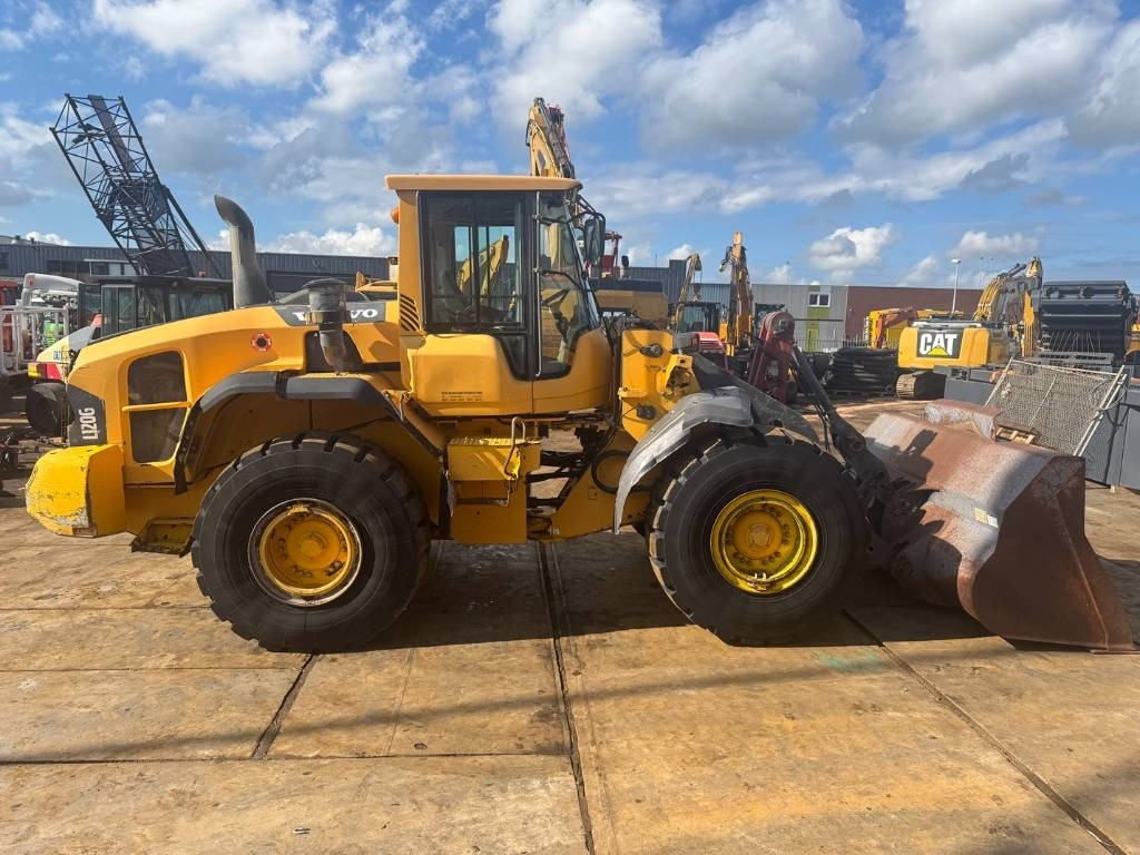 Volvo L 120 G  - Chargeuse sur pneus: photos 4 Volvo L 120 G  - Chargeuse sur pneus: photos 4