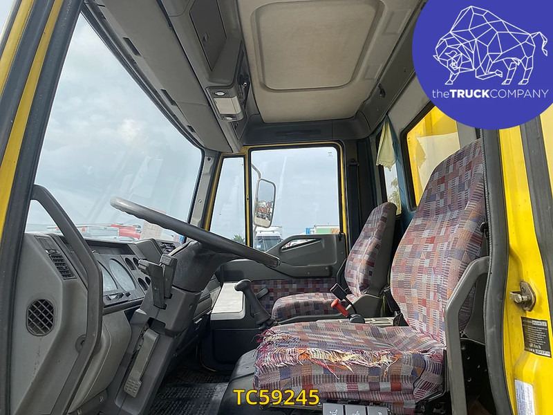 Iveco EuroCargo 120 E18 - Châssis cabine: photos 3 Iveco EuroCargo 120 E18 - Châssis cabine: photos 3