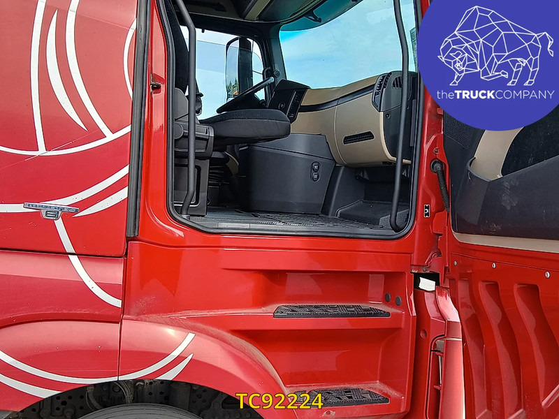 Mercedes-Benz Actros 2548 - Camion à rideaux coulissants: photos 3 Mercedes-Benz Actros 2548 - Camion à rideaux coulissants: photos 3