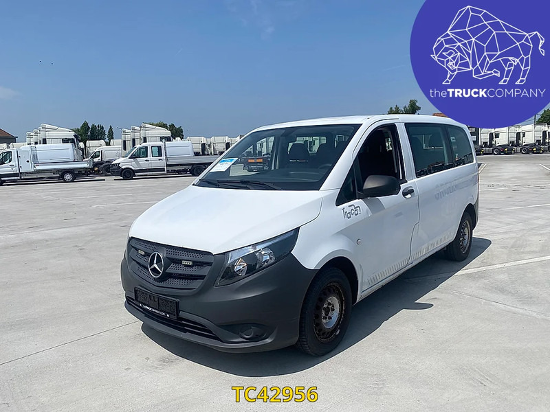 Mercedes-Benz Vito 111 CDI MINIBUS 9 SEATS - Minibus, Transport de personnes: photos 1 Mercedes-Benz Vito 111 CDI MINIBUS 9 SEATS - Minibus, Transport de personnes: photos 1
