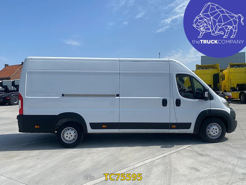 Opel Movano - Fourgon utilitaire: photos 2 Opel Movano - Fourgon utilitaire: photos 2