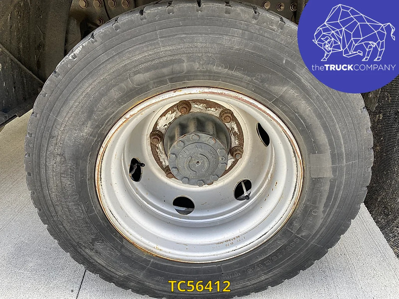 Renault D 240 - Camion frigorifique: photos 4 Renault D 240 - Camion frigorifique: photos 4