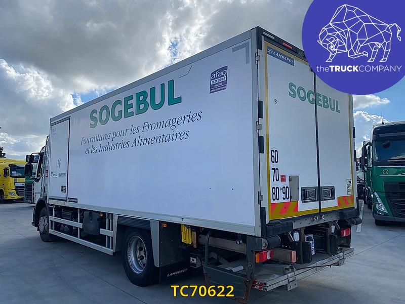 Renault D 320 - Camion fourgon: photos 2 Renault D 320 - Camion fourgon: photos 2