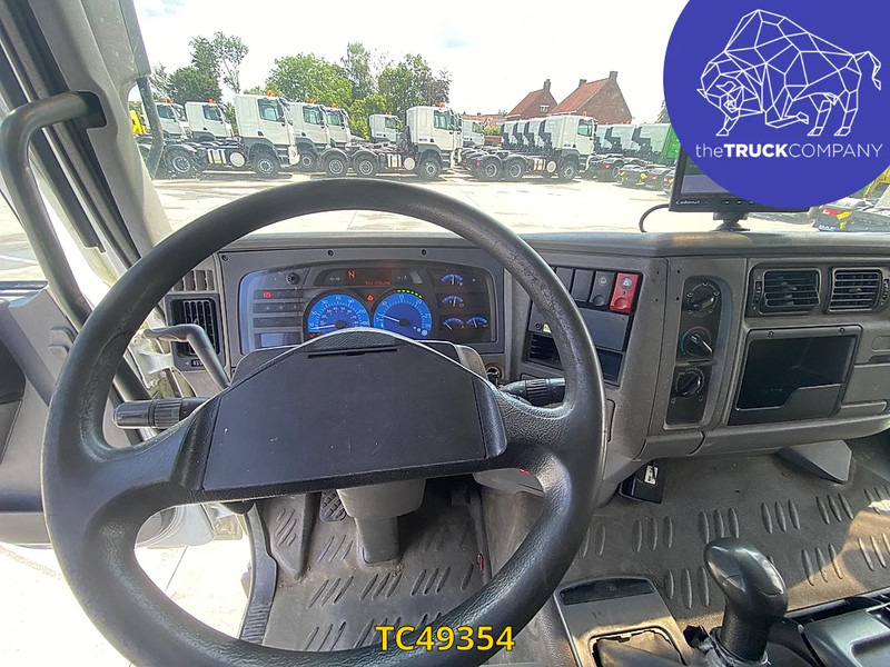 Renault Premium 270 - Camion citerne: photos 5 Renault Premium 270 - Camion citerne: photos 5
