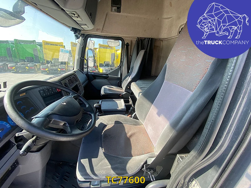 Renault Premium 320 - Camion fourgon: photos 5 Renault Premium 320 - Camion fourgon: photos 5