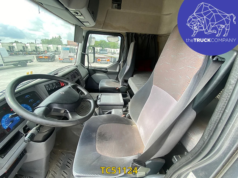 Renault Premium 320 - Camion fourgon: photos 5 Renault Premium 320 - Camion fourgon: photos 5