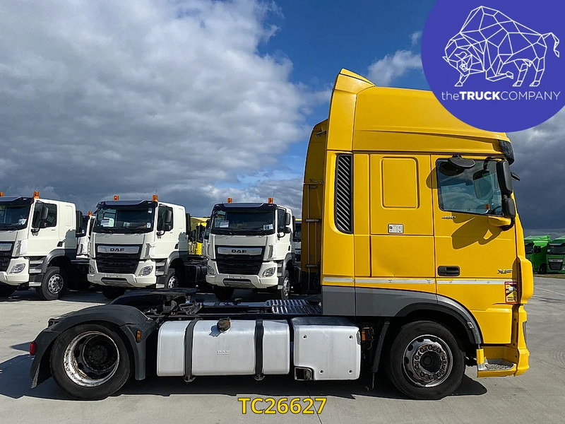 DAF XF 105 - Tracteur routier: photos 2 DAF XF 105 - Tracteur routier: photos 2