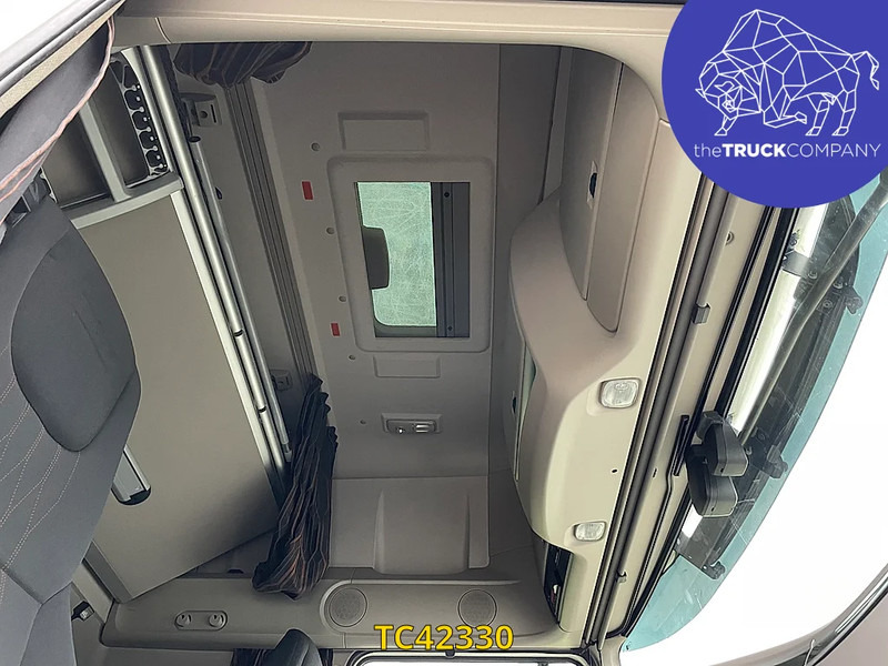 DAF XF 480 - Tracteur routier: photos 3 DAF XF 480 - Tracteur routier: photos 3