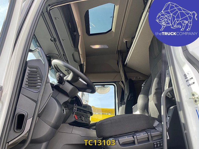 DAF XF Euro 6 NGD 480 - Tracteur routier: photos 5 DAF XF Euro 6 NGD 480 - Tracteur routier: photos 5