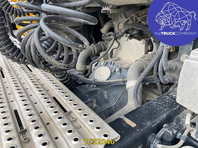 MAN TGX 460 - Tracteur routier: photos 3 MAN TGX 460 - Tracteur routier: photos 3