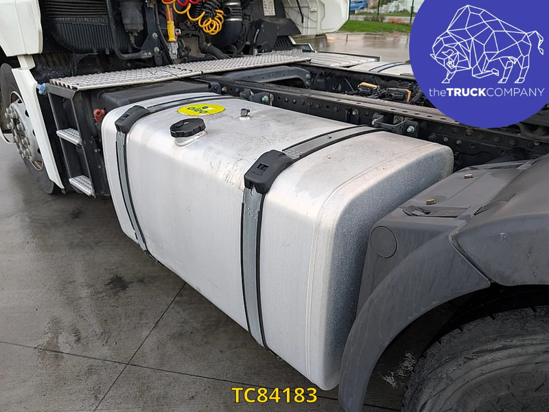 Tracteur routier MAN TGX 470: photos 16