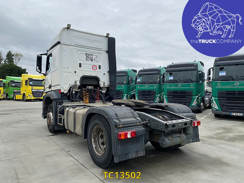 Mercedes-Benz Arocs 1943 - Tracteur routier: photos 3 Mercedes-Benz Arocs 1943 - Tracteur routier: photos 3