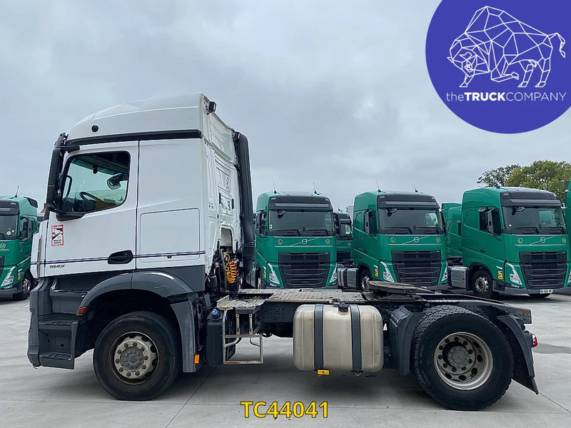 Mercedes-Benz Arocs 1943 - Tracteur routier: photos 2 Mercedes-Benz Arocs 1943 - Tracteur routier: photos 2