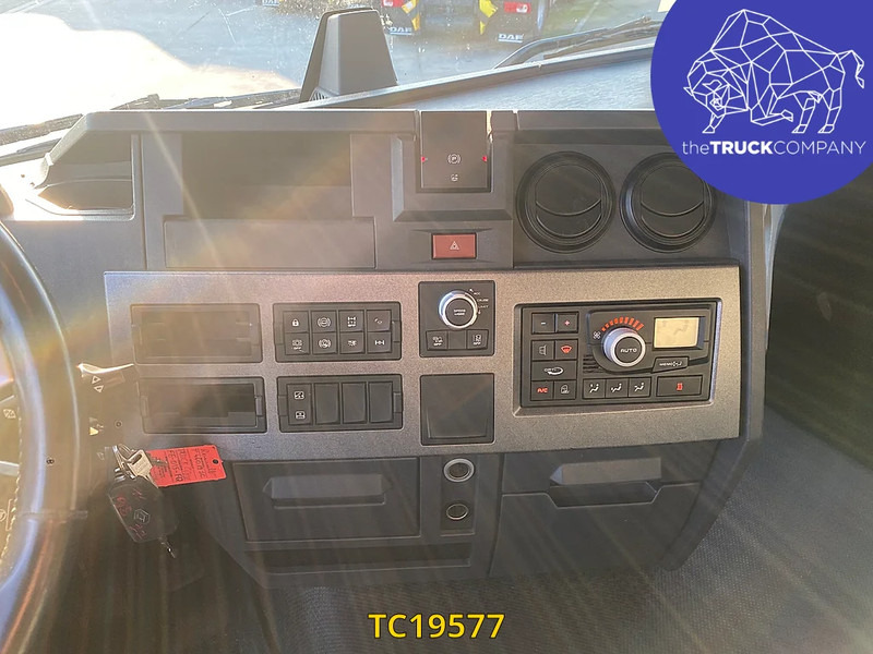 Renault T 460 - Tracteur routier: photos 3 Renault T 460 - Tracteur routier: photos 3