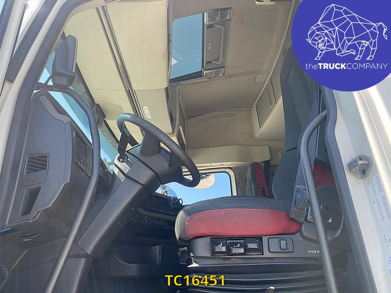 Volvo FH 460 - Tracteur routier: photos 5 Volvo FH 460 - Tracteur routier: photos 5