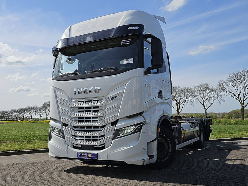 Iveco S-WAY AS260S46 LNG INT. STEERAXLE - Camion porte-conteneur/ Caisse mobile: photos 1 Iveco S-WAY AS260S46 LNG INT. STEERAXLE - Camion porte-conteneur/ Caisse mobile: photos 1