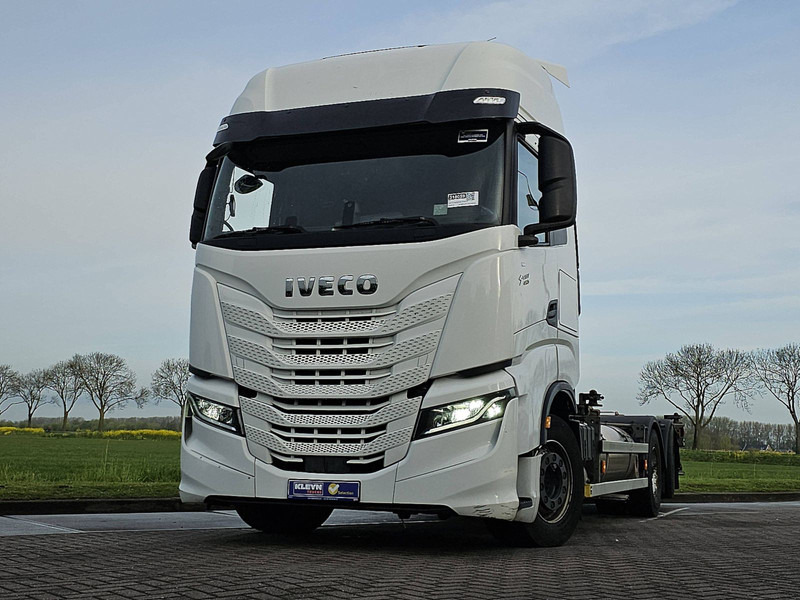 Iveco S-WAY AS260S46 LNG INT. STEERAXLE - Camion porte-conteneur/ Caisse mobile: photos 1 Iveco S-WAY AS260S46 LNG INT. STEERAXLE - Camion porte-conteneur/ Caisse mobile: photos 1